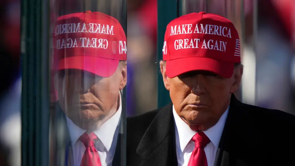 Trump and his reflection